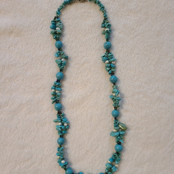 Jade necklace - Picture 1 of 3